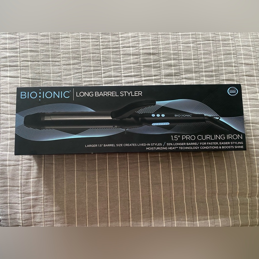 Brand New In Box Bio Ionic 1.5” Pro Curling Iron Bioionic Long Barrel Styler